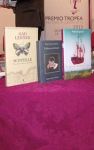 Vai all'articolo: Bartlett, Lerner e Signorini: ecco la terna del Premio “Tropea” 2010 Vai all'articolo: Bartlett, Lerner e Signorini: ecco la terna del Premio “Tropea” 2010